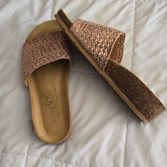 Tan and Pink Woven Slide Sandals - Picture 2 of 3